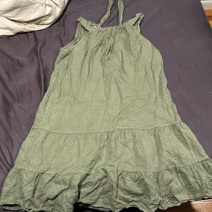 Bought for an event and never worn.